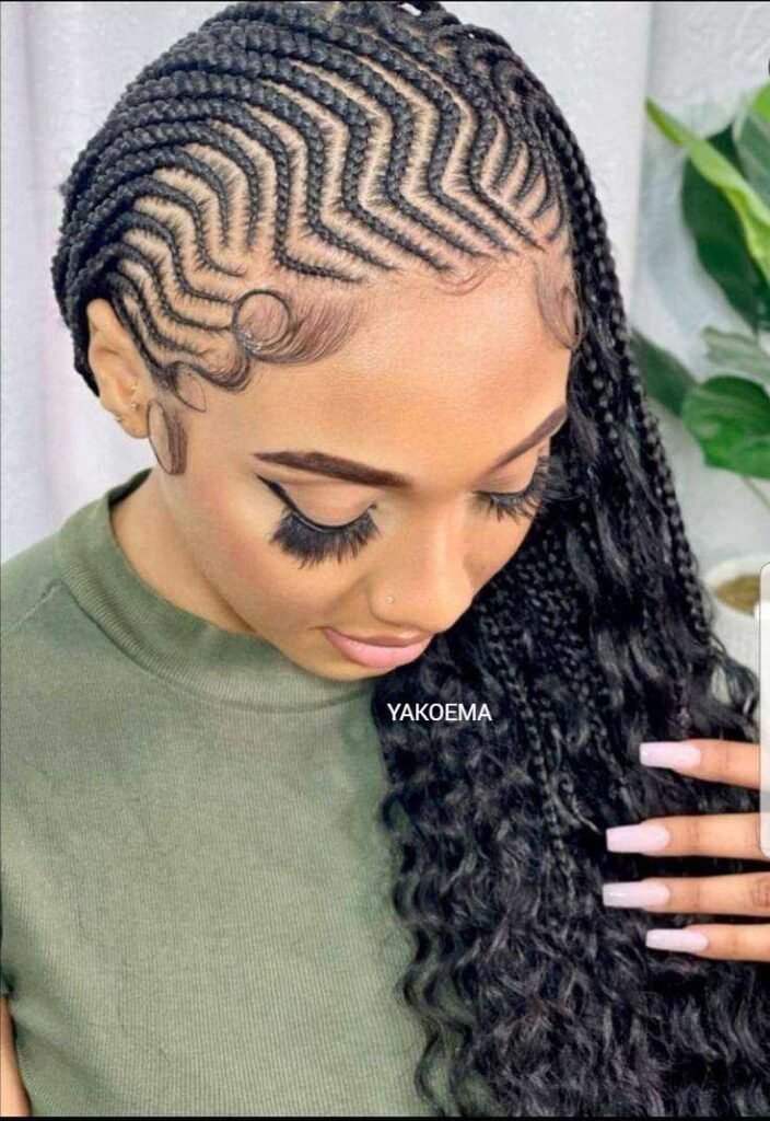 Check out these 25 latest African hairstyles for women 