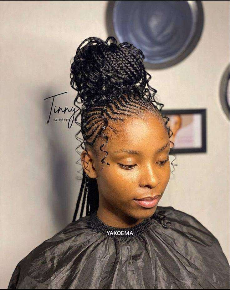 Check out these 25 latest African hairstyles for women 