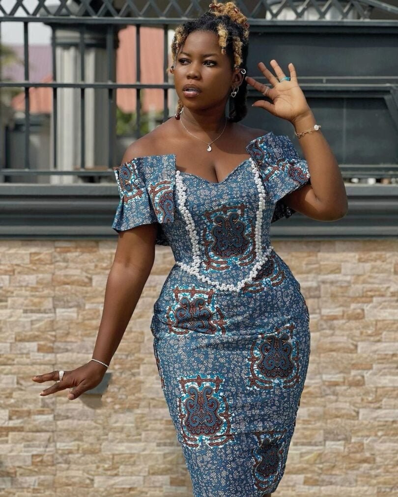 30 Simple But Chic African Dress Styles For University Students (Ladies)