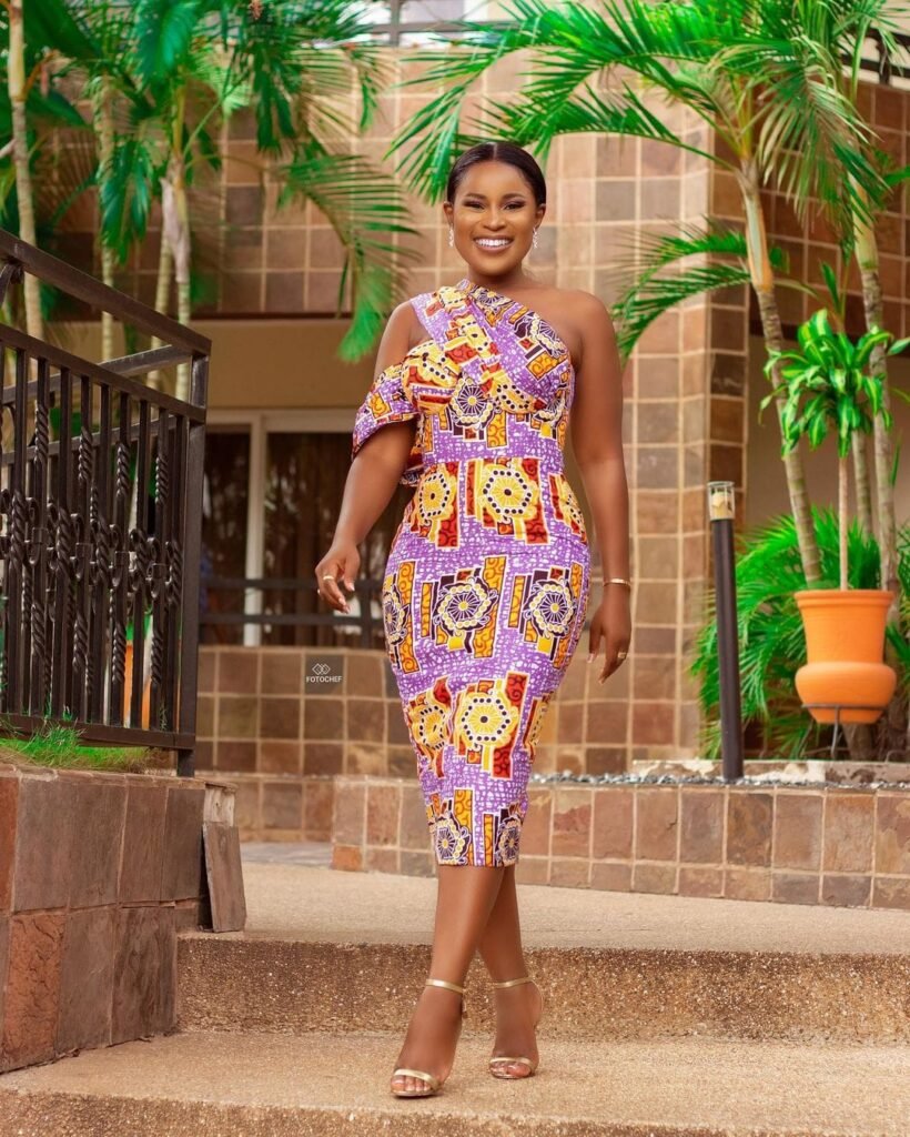 30 Simple but chic African dress styles for university students (Ladies)