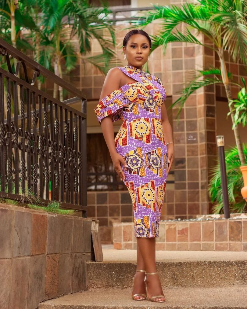 30 Simple But Chic African Dress Styles For University Students (Ladies)