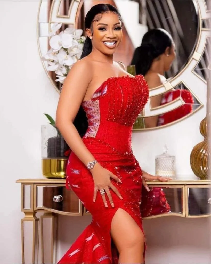 See These 100 Pictures of Serwaa Amihere's Fashion Style Inspirations