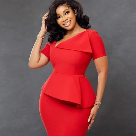 See These 100 Pictures of Serwaa Amihere's Fashion Style Inspirations