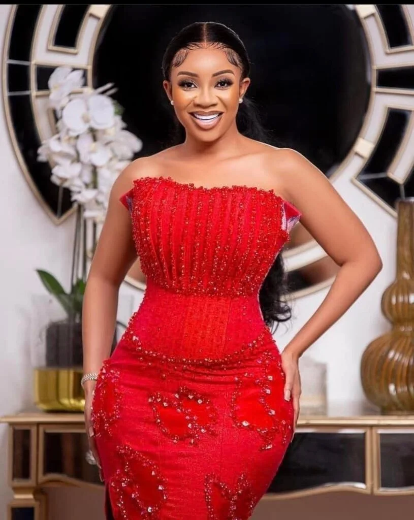 See These 100 Pictures of Serwaa Amihere's Fashion Style Inspirations