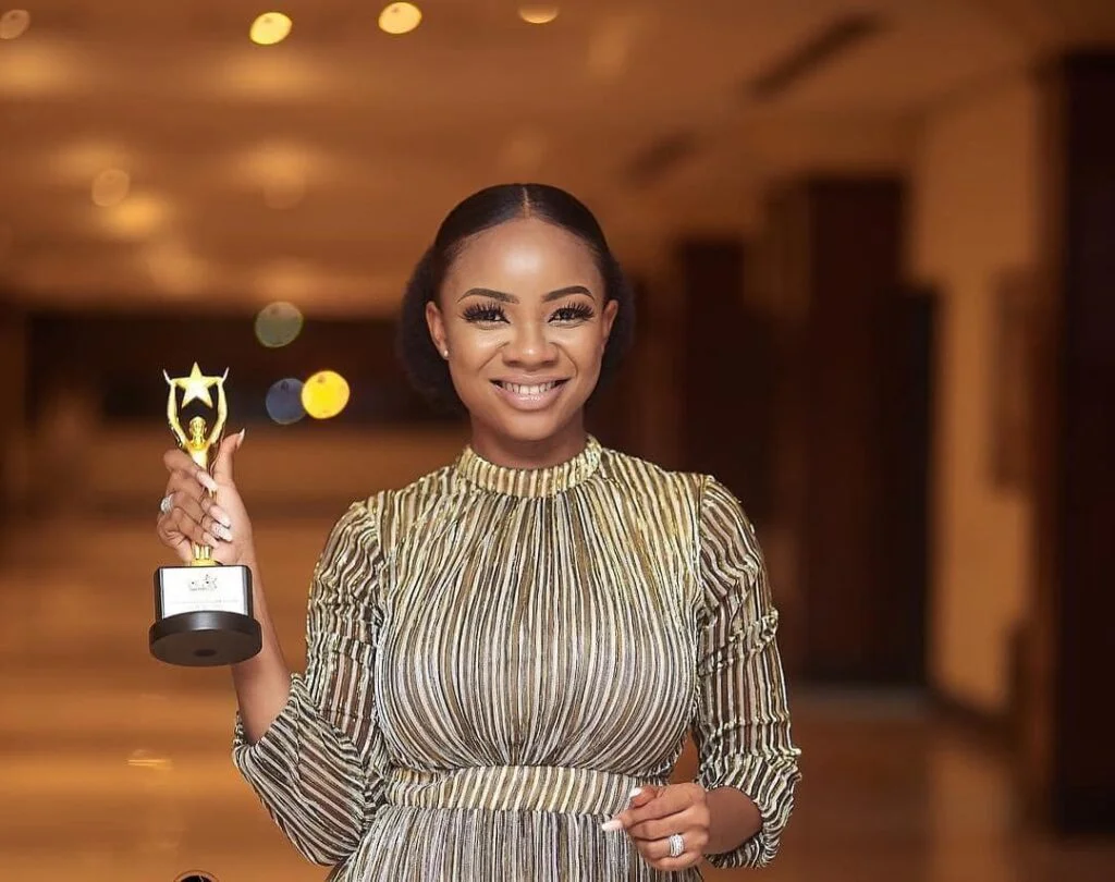 See These 100 Pictures of Serwaa Amihere's Fashion Style Inspirations