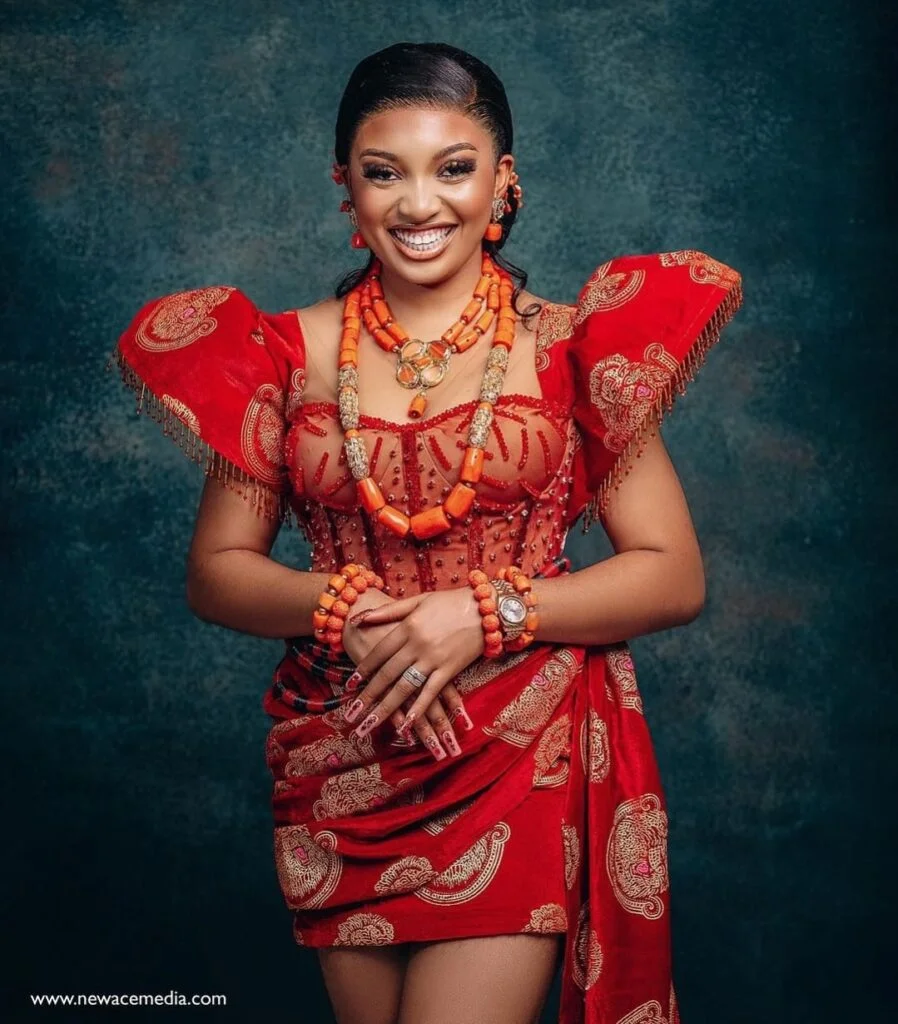 PHOTOS: African dress styles for traditional weddings
