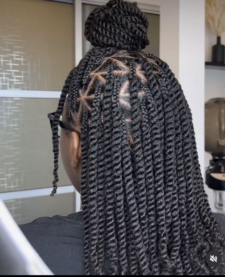 30 PHOTOS Stylish twists for black women