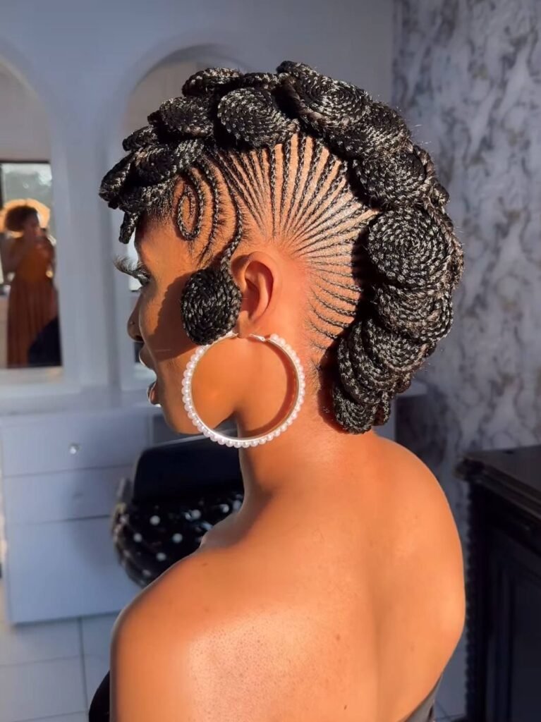 20+ PHOTOS Exclusive hairstyles for parties