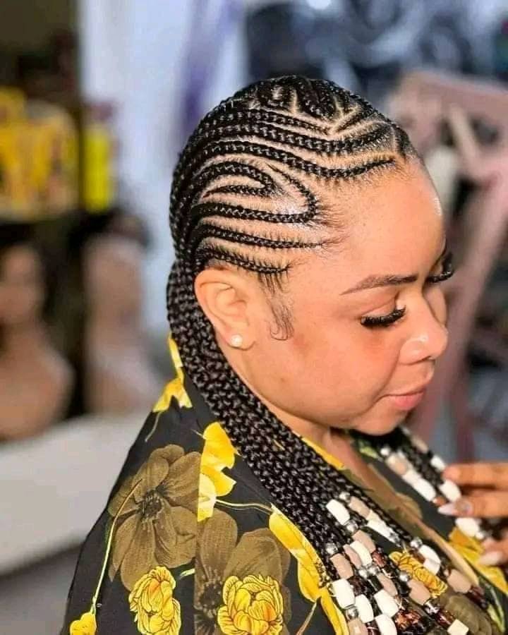 20 PHOTOS Elegant Knotless Braids for Professionals