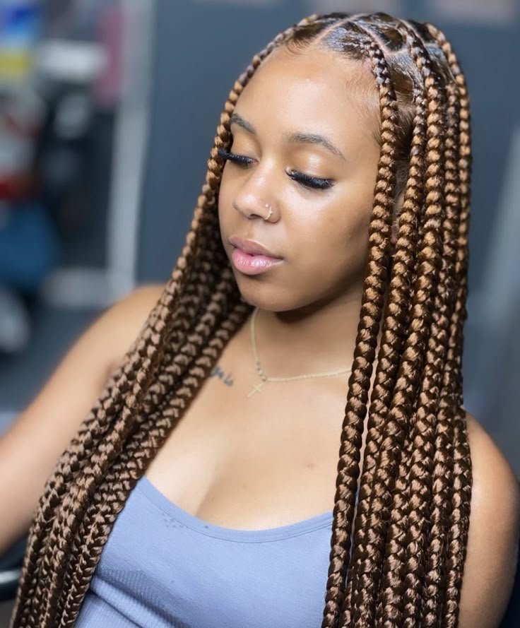 20 PHOTOS Hairstyles for Interviews – Box Knotless Braided Styles