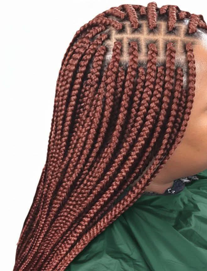High-end African knotless braids